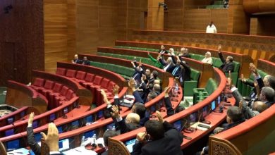 جلسة تتوقّف وقانون يُربك.. يتشبث بالنص كما هو ويرفض فتح الباب أمام أي تعديل